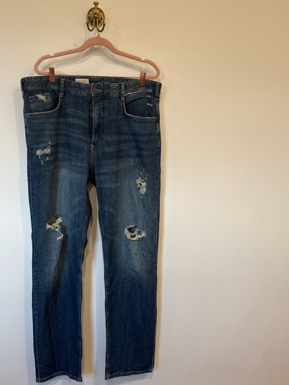 Pilcro Women’s Straight Distressed Indigo Blue Jeans